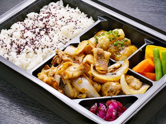 三元豚の生姜焼き弁当