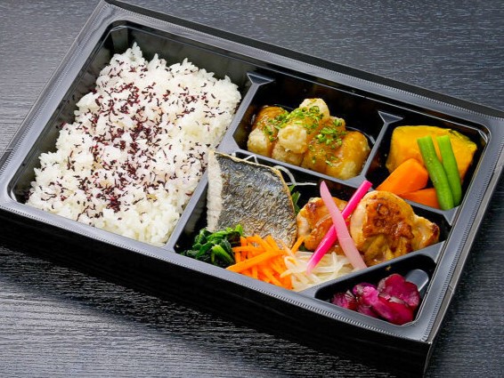 旬魚と鶏の西京焼き弁当