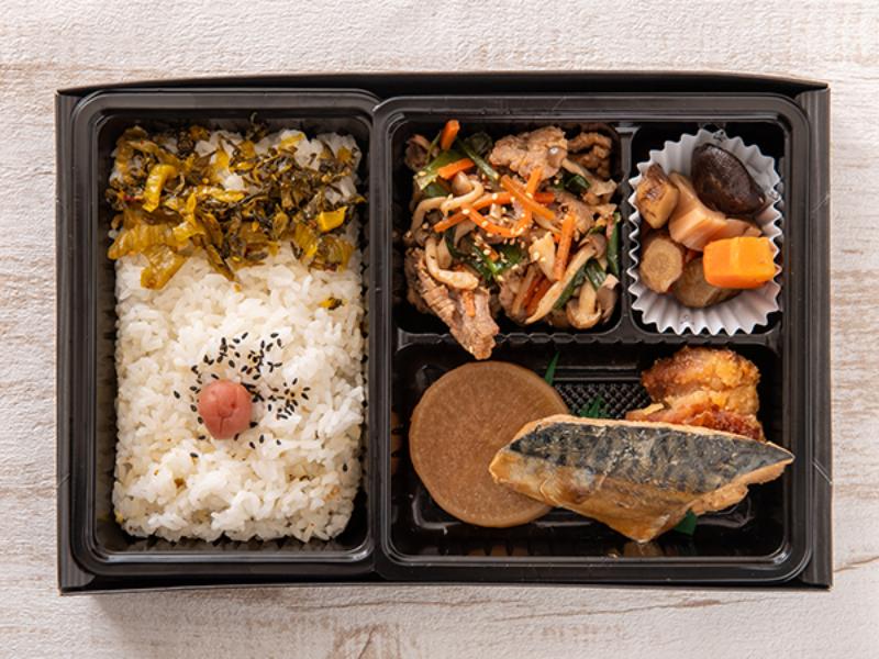 鯖の味噌煮と焼肉の高菜幕の内弁当