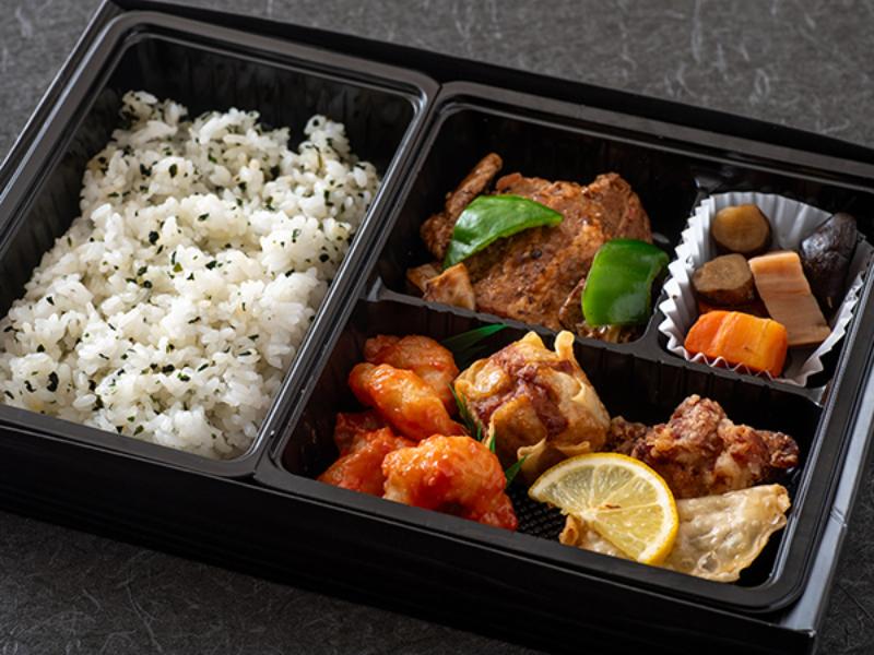 【四川風】中華料理とわかめごはん