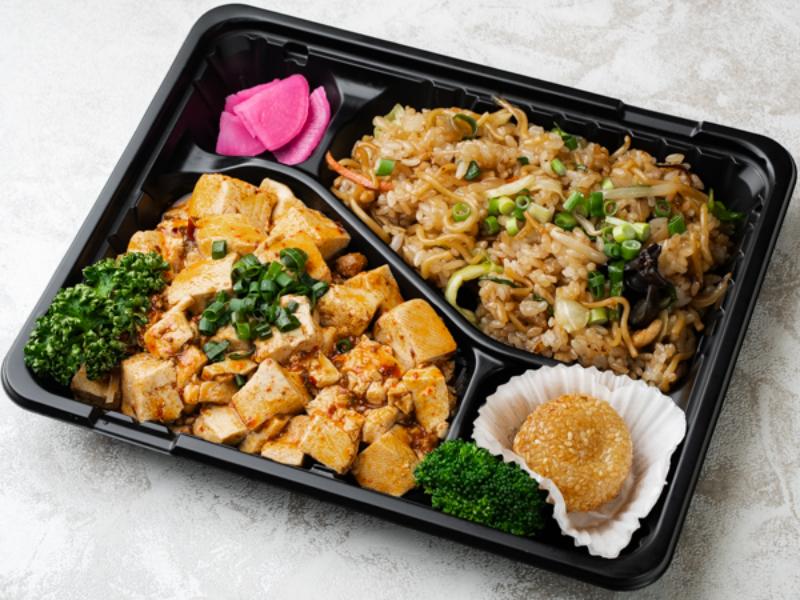 焼きそばチャーハン麻婆豆腐弁当