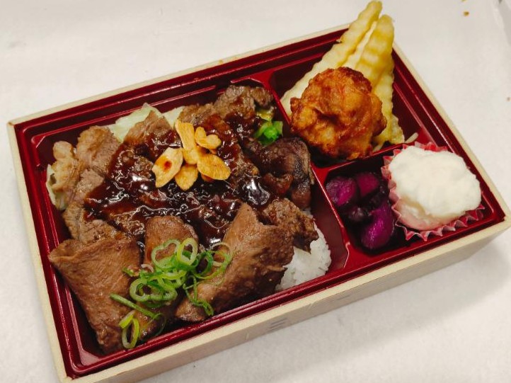 牛タン・ステーキ重