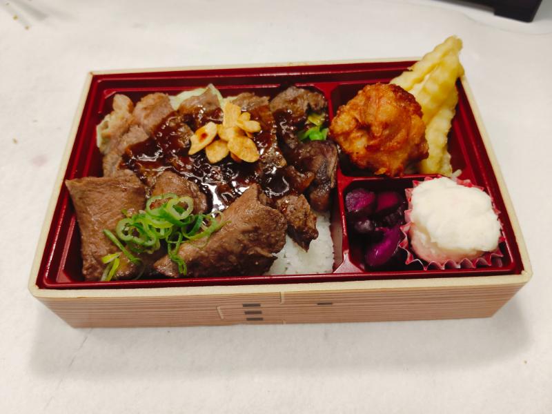 牛タン・ステーキ重