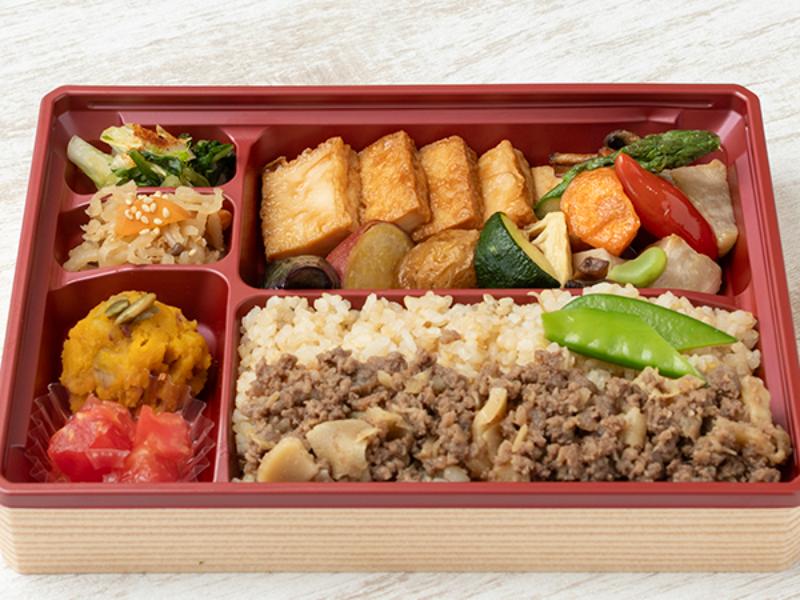 厚揚げのオイスター焼きと季節野菜（250㎖パック緑茶付き）