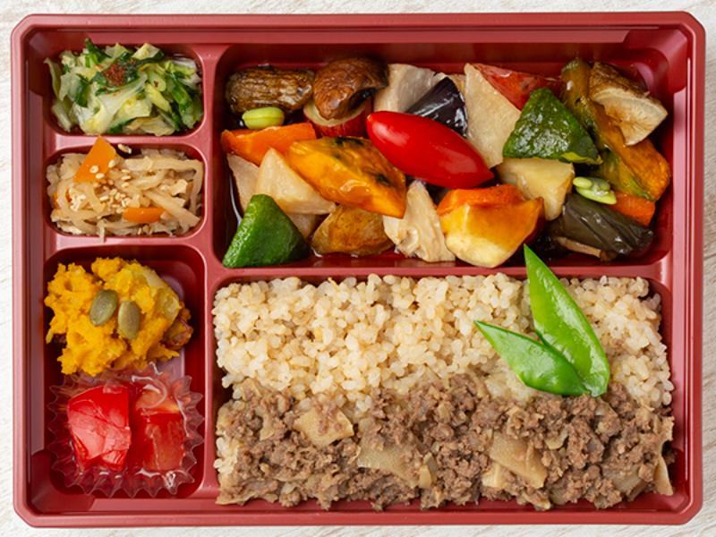 季節野菜の甘酢あん掛け（250㎖パック緑茶付き）