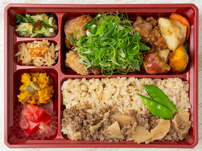 たっぷり九条葱と山椒香る唐揚げ（250㎖パック緑茶付き）