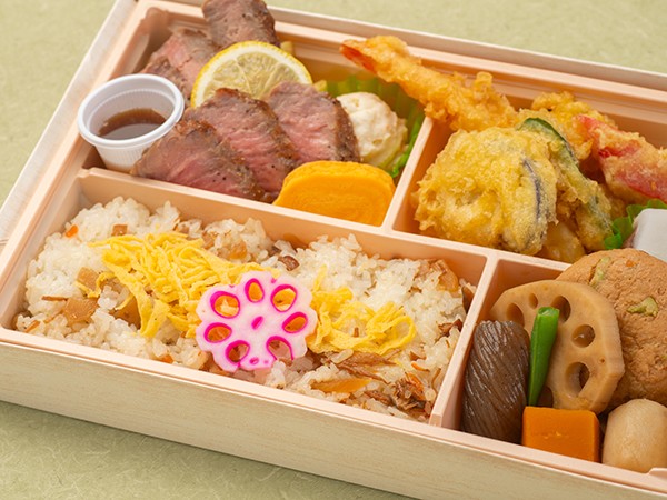 季節の炊込みご飯と牛ステーキの懐石膳
