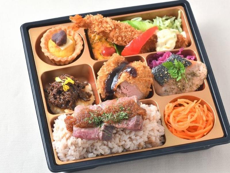 【10月1日以降お届け分】【500mlペット茶付き】名古屋フレンチ弁当