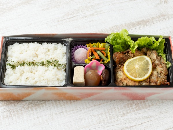 バジルチキン弁当