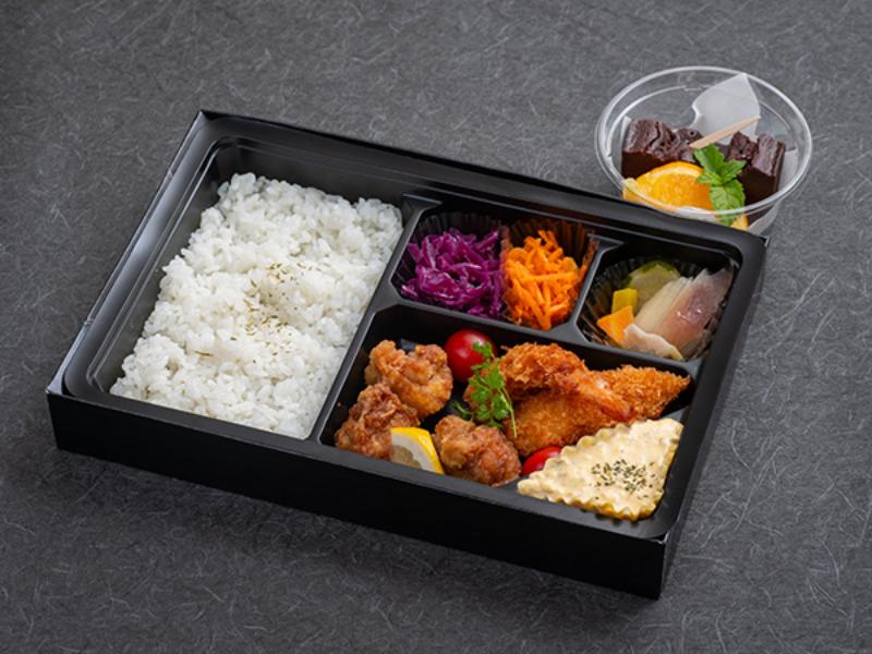 チキン南蛮ミックスフライ弁当 テリーヌショコラ付き