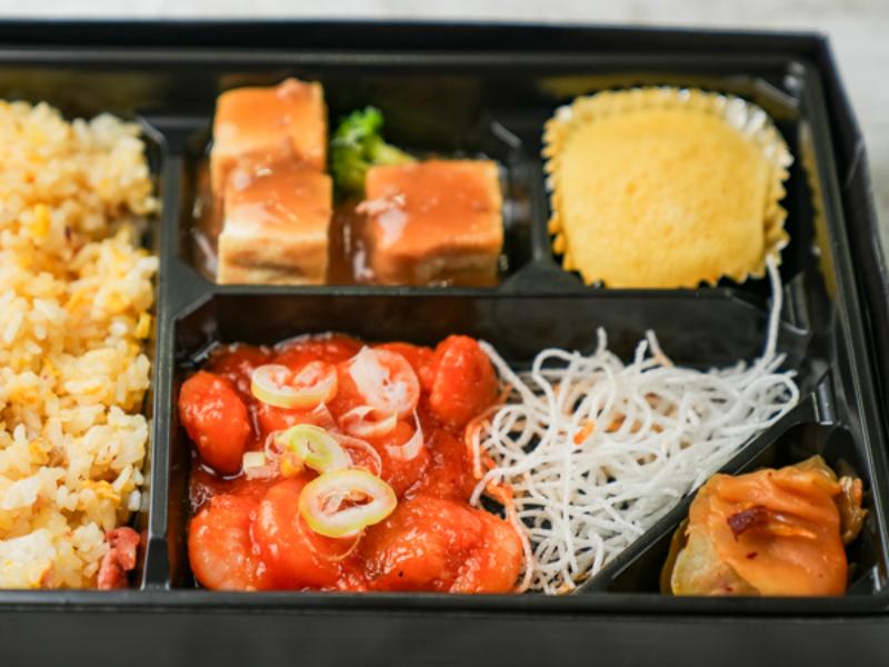 プリップリ！みんな大好きエビチリ弁当
