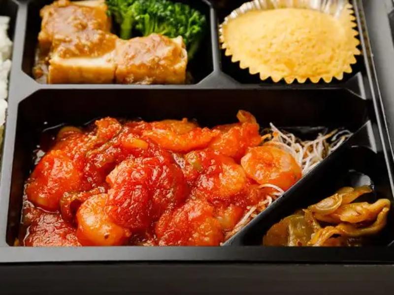 プリップリ！みんな大好きエビチリ弁当　白飯