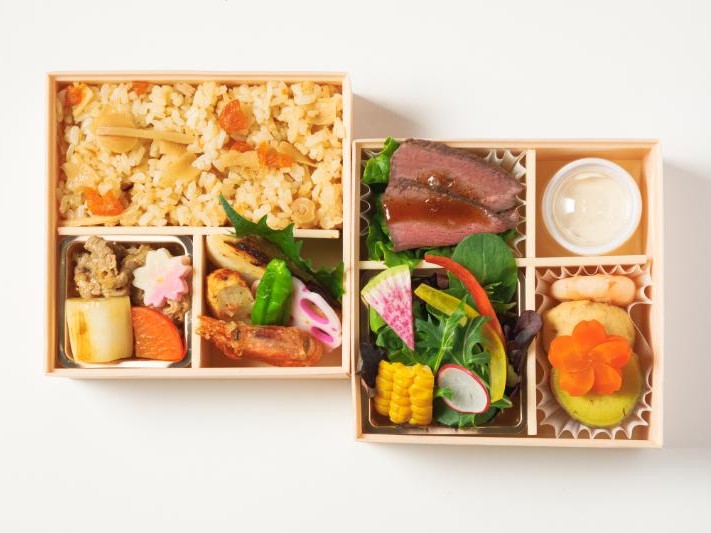 【懐石弁当】桂特選懐石御膳2段（紙パック茶250ml付）