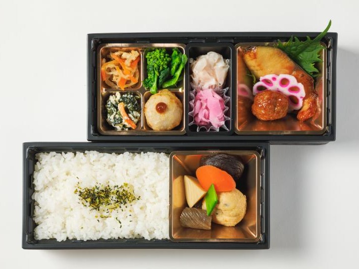 【懐石弁当】さわら柚庵焼きと4種の惣菜2段弁当（白米）（紙パック茶250ml付）