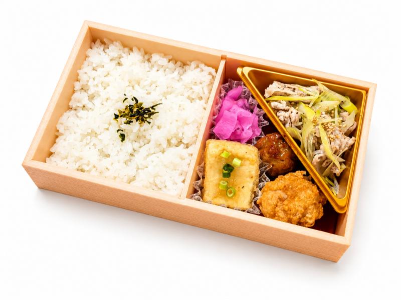 豚ネギ塩と和惣菜弁当（紙パック茶250ml付）