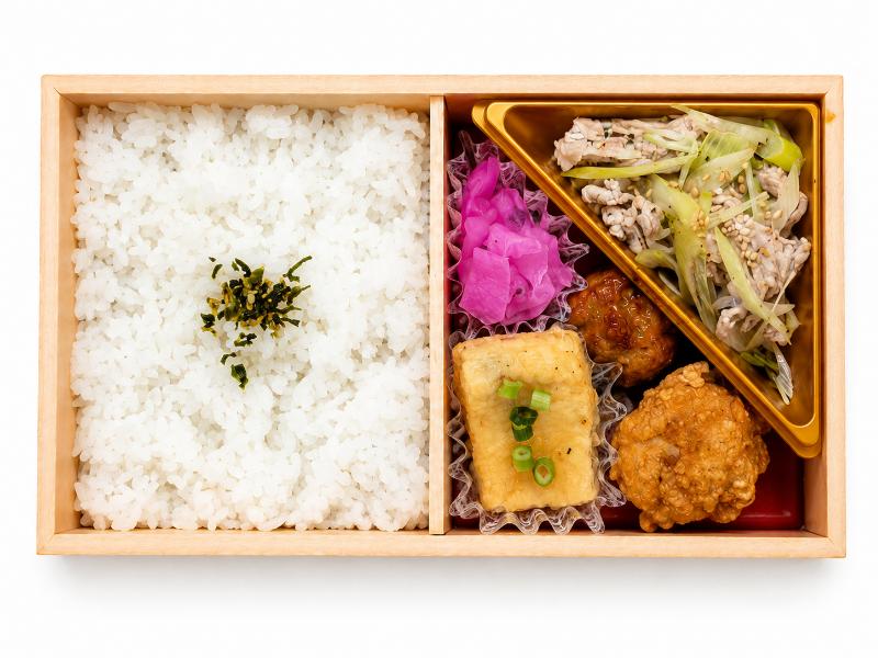 豚ネギ塩と和惣菜弁当（紙パック茶250ml付）