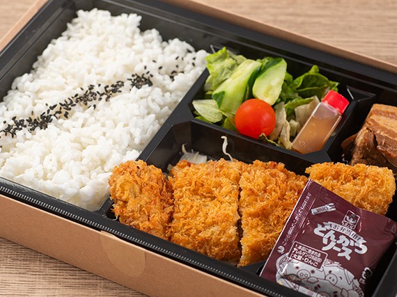 黒豚とんかつ特上＆黒豚角煮弁当