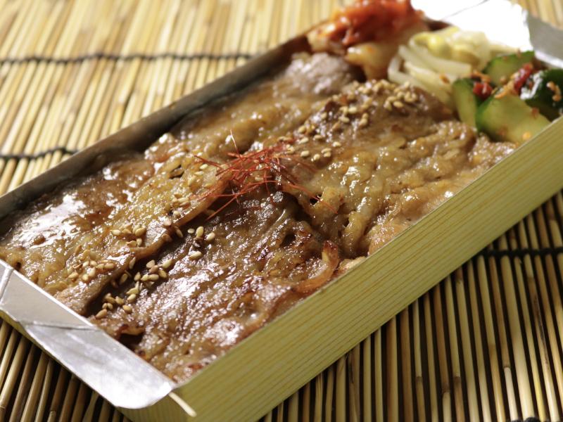 牛カルビ焼肉重