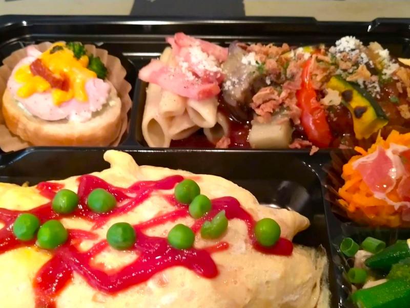 ハンバーグとオムライス弁当