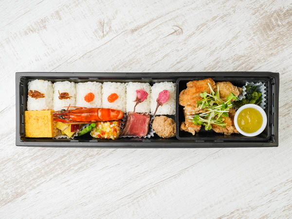 俵musubi 鶏の香味揚げ