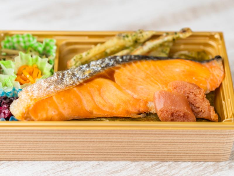 極み肉厚銀鮭明太のり弁