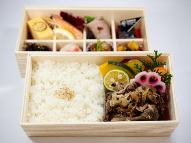 国産牛すき焼き重弁当