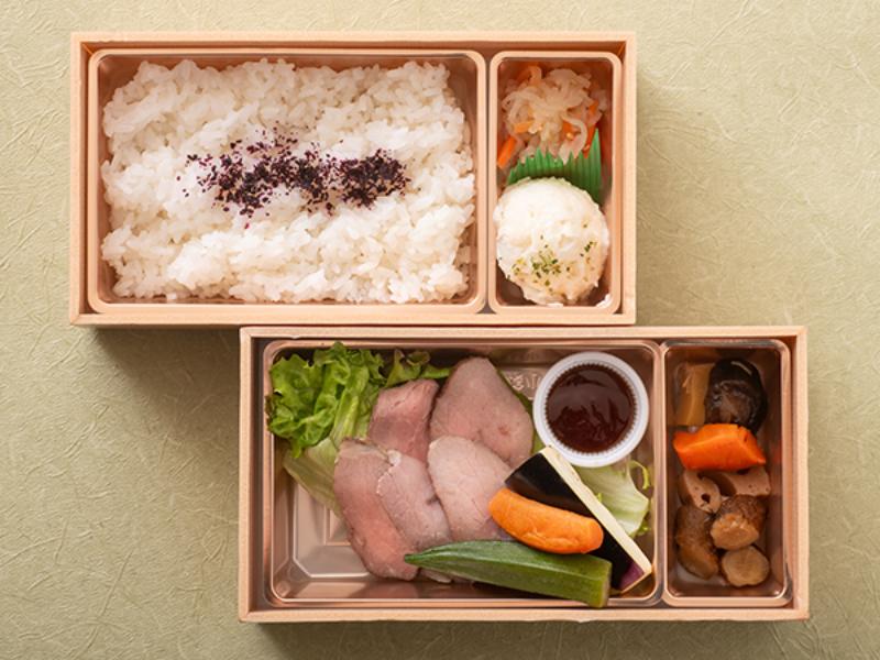 ゆかりご飯＆ローストビーフの豪華二段御膳