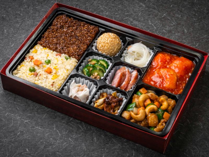 厳選ダブルメイン中華御膳（大エビチリ・鶏肉とカシューナッツ炒め）