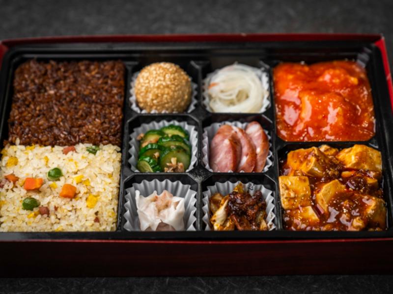 厳選ダブルメイン中華御膳（大エビチリ・麻婆豆腐）
