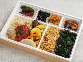 ソイミートのチーズインハンバーグヴィーガンLunch BOX