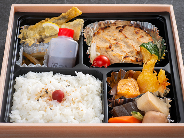 三元豚自家製ハンバーグ＆幕の内弁当