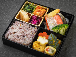 4升7種 銀鮭の炙り焼き