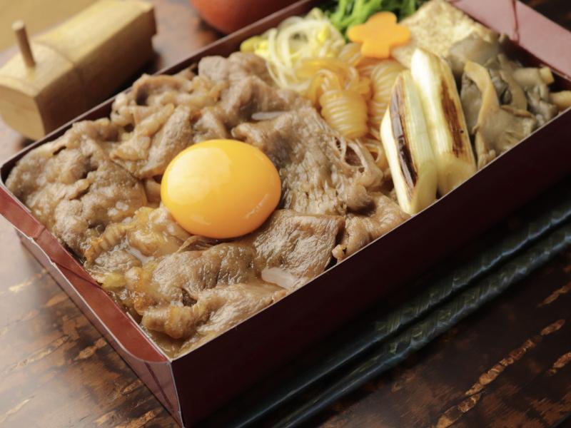 黒毛和牛すき焼き重