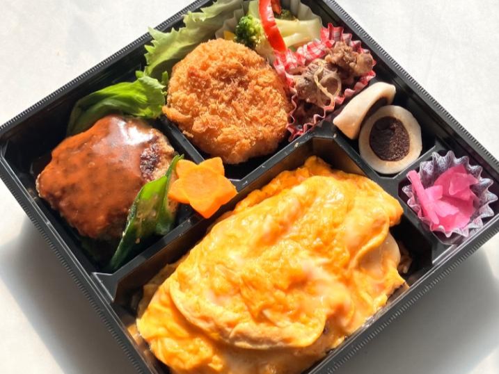 オムライス＆和牛ハンバーグとカニクリームコロッケ