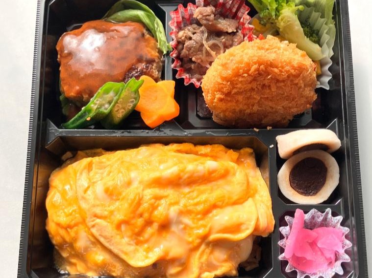 オムライス＆和牛ハンバーグとカニクリームコロッケ