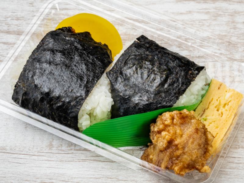 おにぎりセットC おにぎり2個、選べるおかず2種