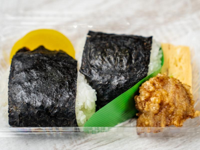 おにぎりセットC おにぎり2個、選べるおかず2種