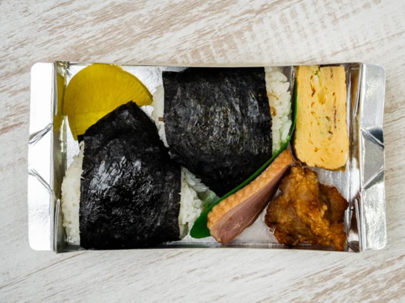 おにぎりセットF おにぎり2個、選べるおかず3種
