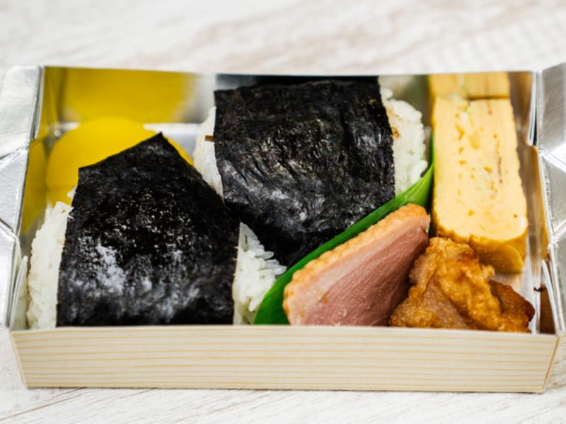 おにぎりセットF おにぎり2個、選べるおかず3種