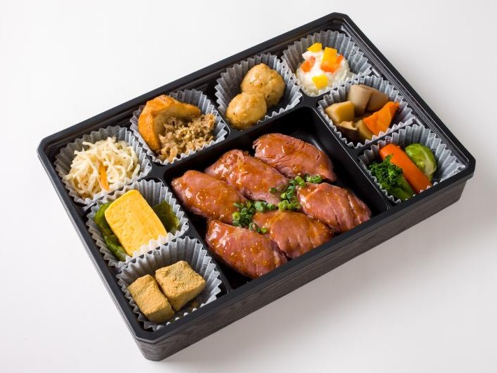 トリュフ香るローストビーフ寿司の彩り九升御膳