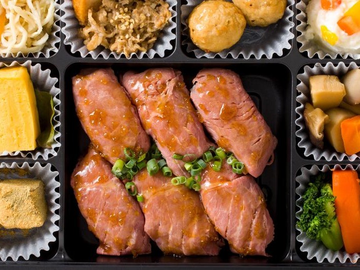 トリュフ香るローストビーフ寿司の彩り九升御膳