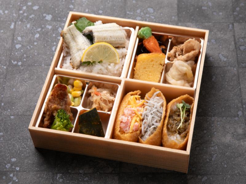 寿司・割烹 南喜久（関西）の4升御膳〜鰻の白焼きと彩り稲荷(かに