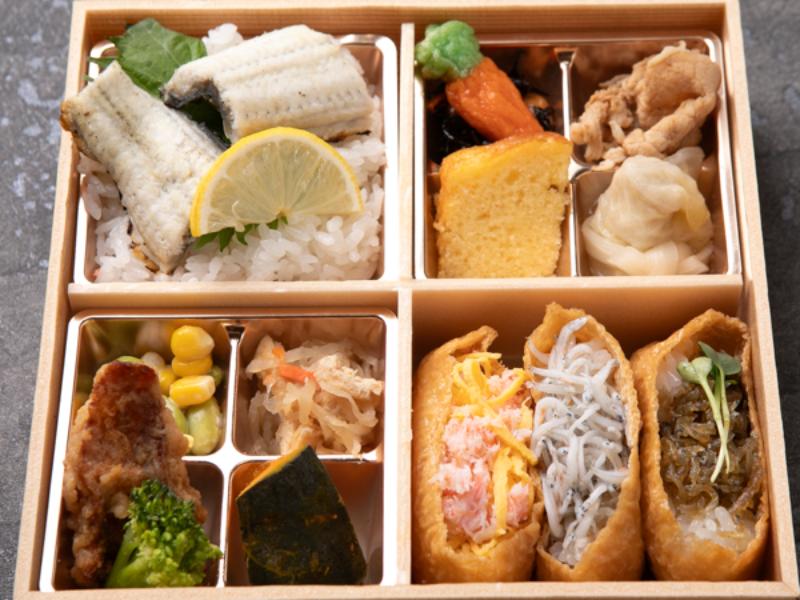 寿司・割烹 南喜久（関西）の4升御膳〜鰻の白焼きと彩り稲荷(かに