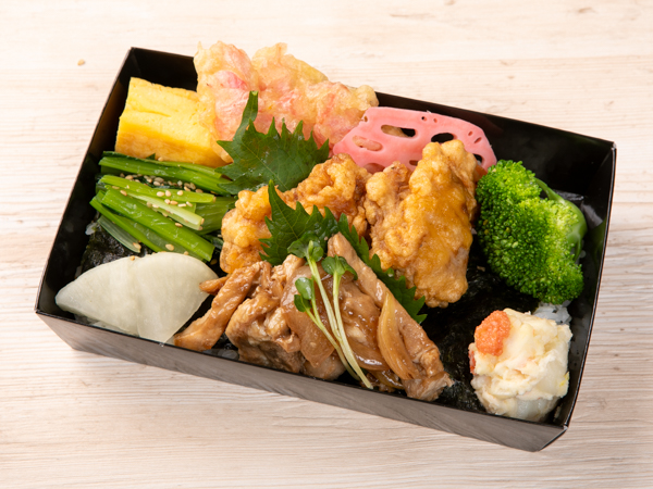田舎風鶏唐揚げと三元豚生姜焼きの海苔弁当