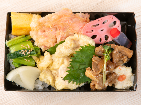 藻塩仕込みの鶏天と三元豚生姜焼きの海苔弁当