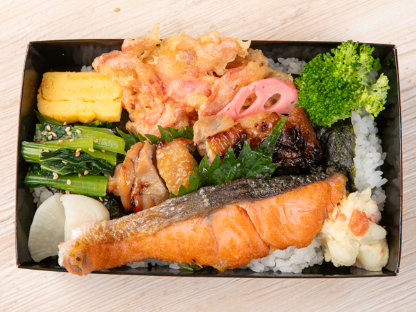 鶏もも蜂蜜焼きと銀鮭塩焼きの海苔弁当