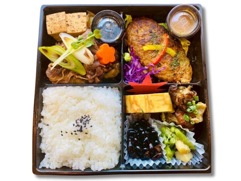 黒毛和牛すき焼き＆ハンバーグ