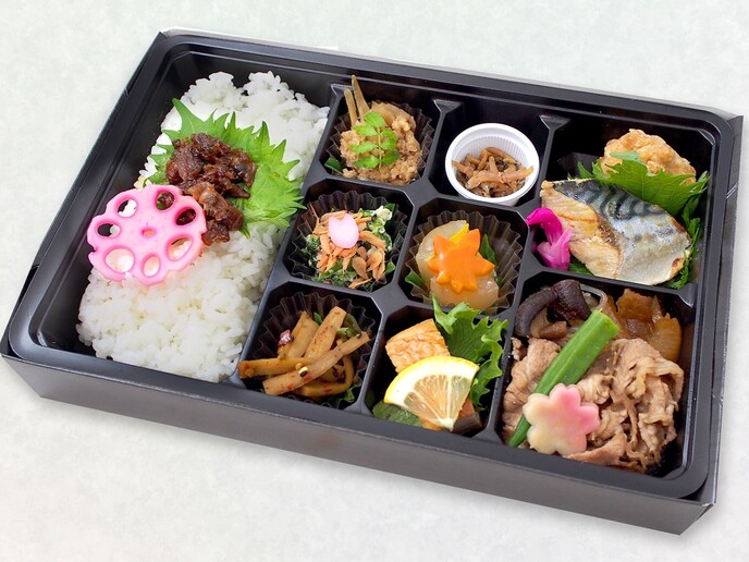 彩幕ノ内弁当～厳選牛すき焼きとあさりの時雨煮ご飯～（球磨川　大阪店）