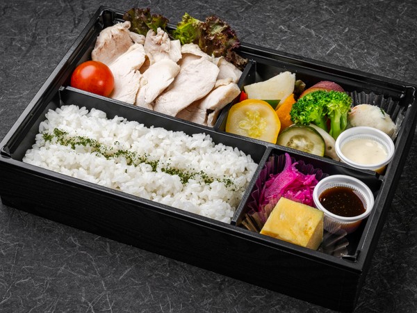 柔らかサラダチキン弁当