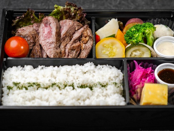 リブロースステーキ弁当（１５０ｇ）